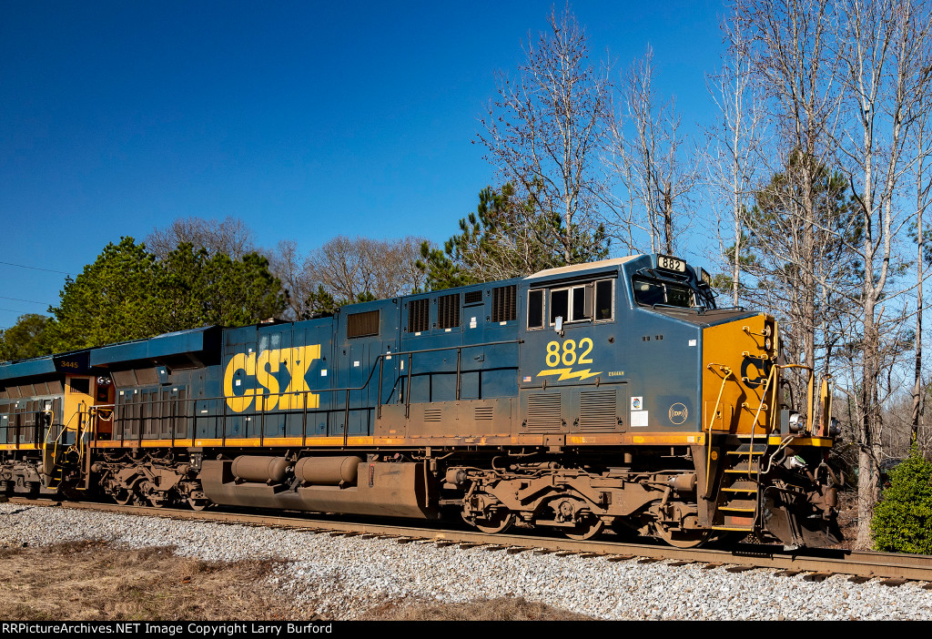 CSX882